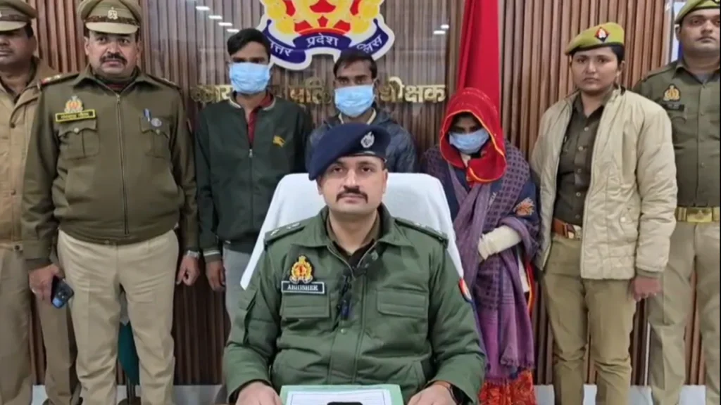 औरैया में सनसनीखेज हत्याकांड का खुलासा, पत्नी ने प्रेमी के साथ मिलकर रची पति की हत्या 3 औरैया में सनसनीखेज हत्याकांड का खुलासा, पत्नी ने प्रेमी के साथ मिलकर रची पति की हत्या