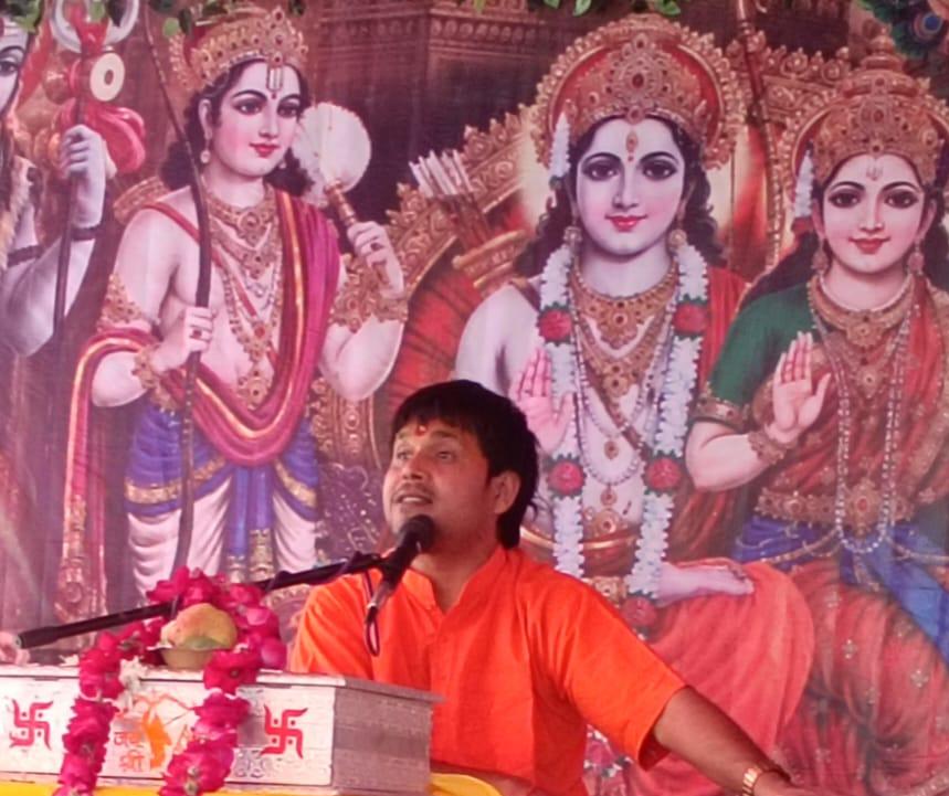 राम जन्मोत्सव और वैराग्य प्रसंग सुन भावविभोर हुए श्रद्धालु, कथा पंडाल में गूंजे जय श्रीराम के जयकारे… 3 100305