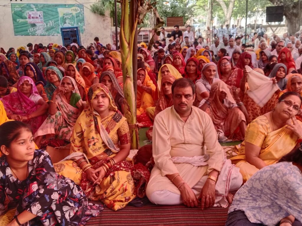 केवट संवाद सुन भावुक हुए श्रद्धालु, उर्मिला के त्याग की कथा ने नम कीं आंखें 4 103439