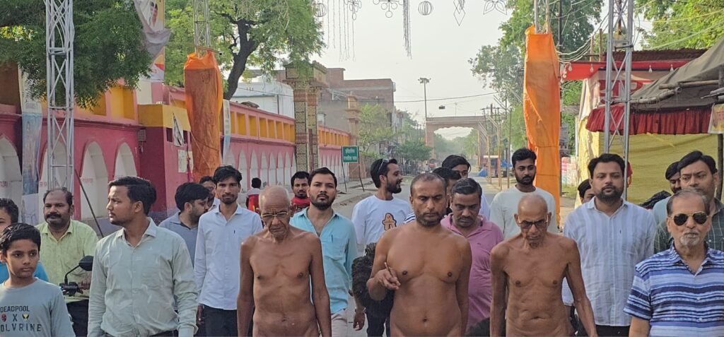 मुनि विश्रांत सागर महाराज का नगर में मंगल प्रवेश, जैन समाज ने किया भव्य स्वागत 4 103938