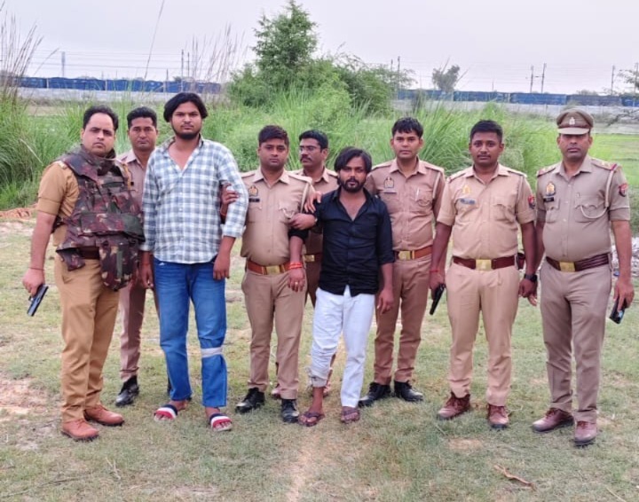 इटावा: पुलिस मुठभेड़ में दो शातिर बदमाश गिरफ्तार 3 106356