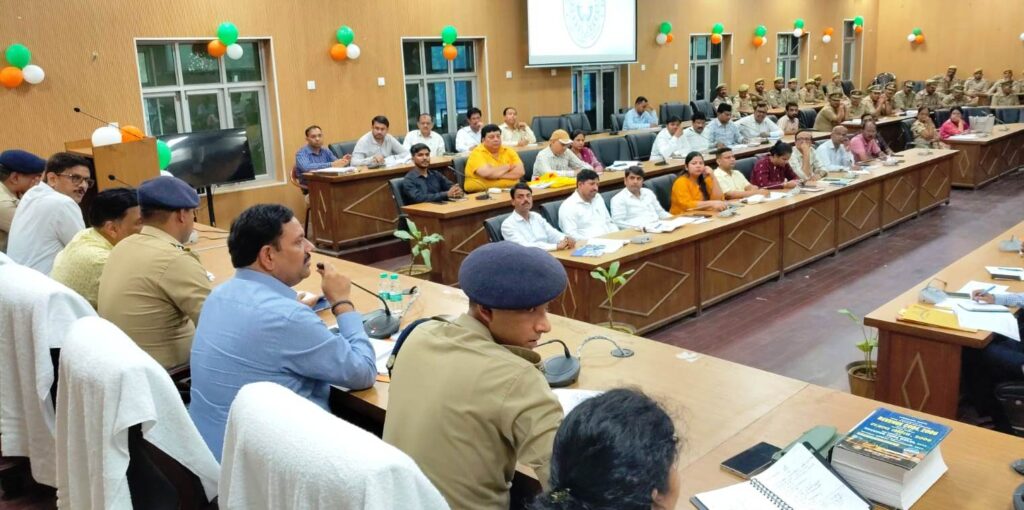 पुलिस भर्ती परीक्षा को लेकर प्रशासन अलर्ट, 11 केंद्रों पर 19,286 अभ्यर्थी देंगे परीक्षा 3 113072