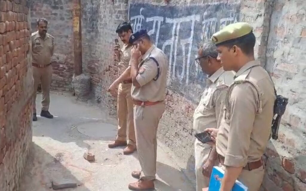 प्रेम विवाह बना खूनी संघर्ष! मैनपुरी में पति ने पत्नी को चाकुओं से गोदा 3 118901
