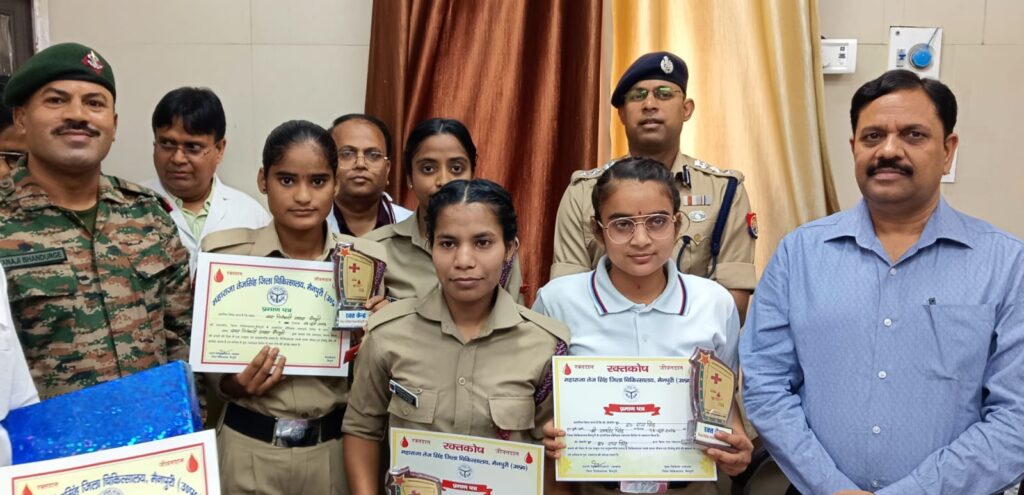विश्व रक्तदान दिवस: रक्तदान सबसे बड़ा पुनीत कार्य, एक यूनिट रक्त किसी का जीवन बचा सकता है – जिलाधिकारी 3 120381