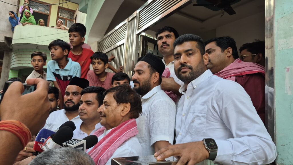 ताजिया कमेटी के कार्यक्रम में बोले सपा महासचिव, राम मंदिर प्रकरण की जांच की उठाई मांग 3 129344