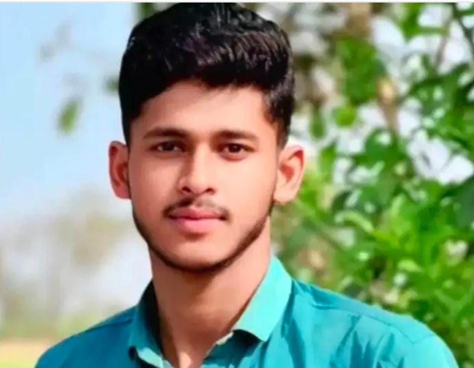 खेत की मेड़ के विवाद में चली गोलियां, छात्र की मौत, चार घायल; गांव में भारी पुलिस बल तैनात 4 148494